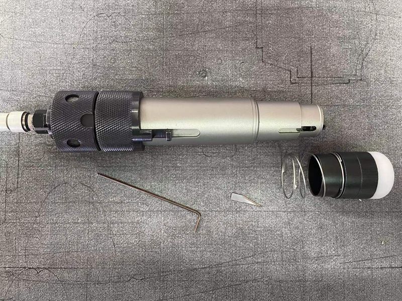 气动枪头刀片安装