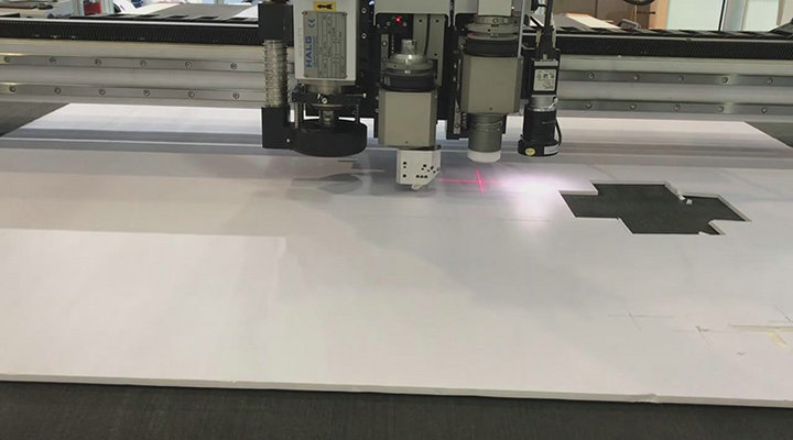 KT板开V槽振动刀切割